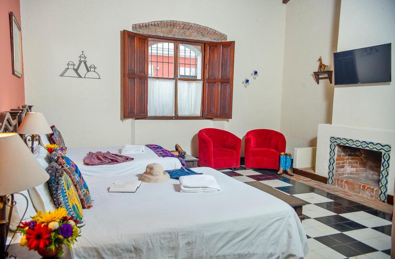 Hotel Casa Del Parque By Ahs Antigua ภายนอก รูปภาพ